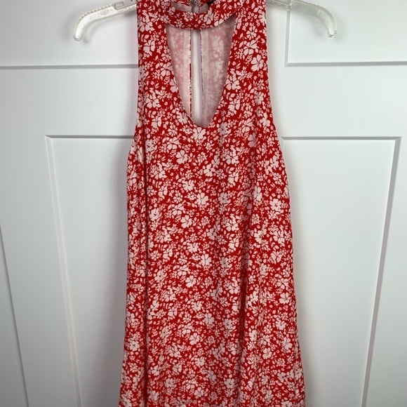 Lulus SMALL Lean Close Red White Floral Halter Neck Mini Swing Dress - Picture 3 of 7